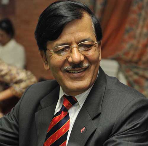 निलकण्ठको नीलकण्ठीय दृष्टिले यस्तै पाराले चुनाव नहुने देख्छ