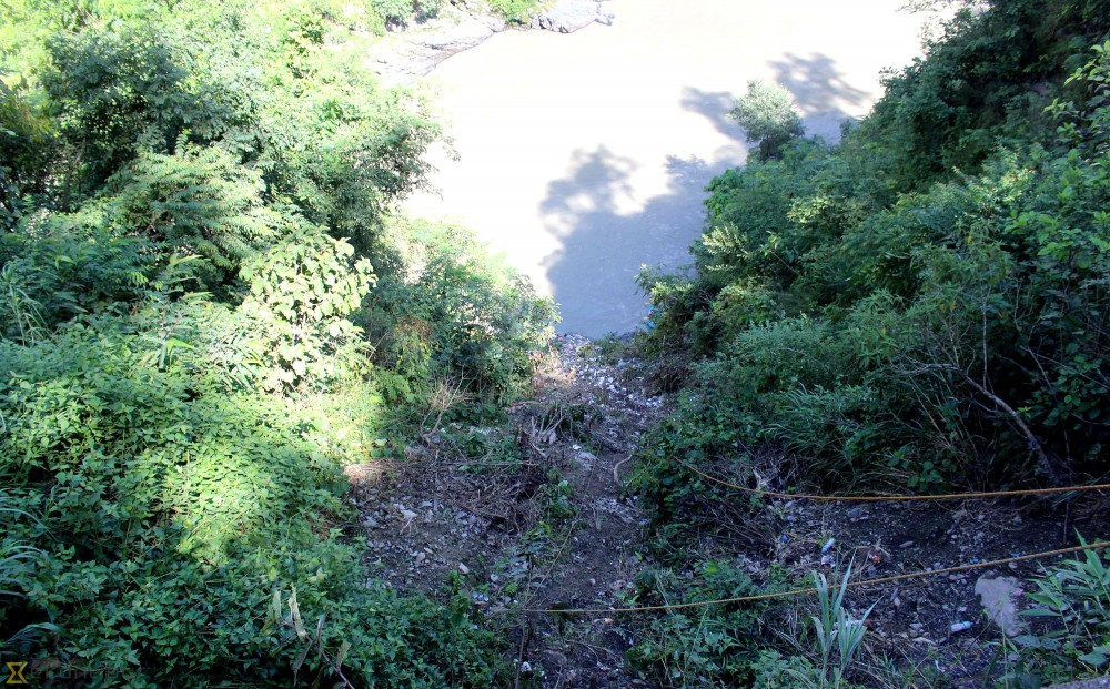 बहालवाला गृहमन्त्री पनि घोप्टेभिरमा…….