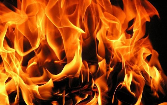 आगलागी हुँदा दुई लाख बराबरको क्षति