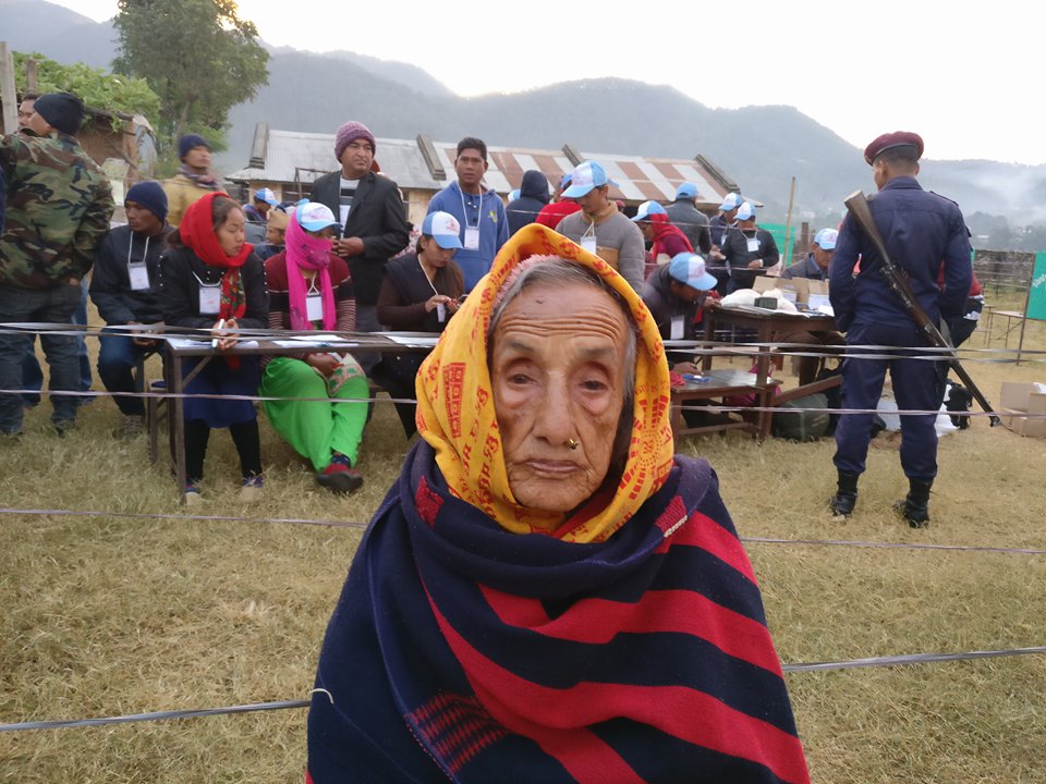 मताधिकार प्रयोग गर्न उमेरले छेकेन हरिकलालाई