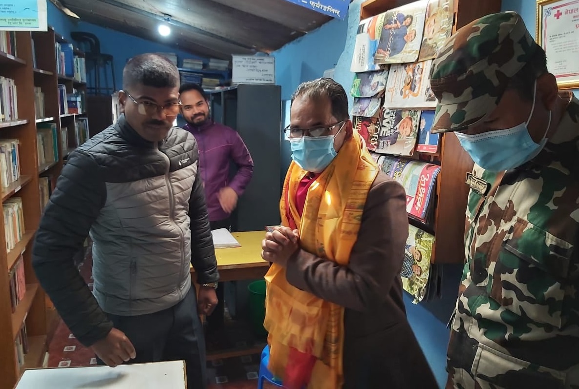 विप्लव समूहका नेता भेट्न नख्खु कारागार पुगे मन्त्री थापा