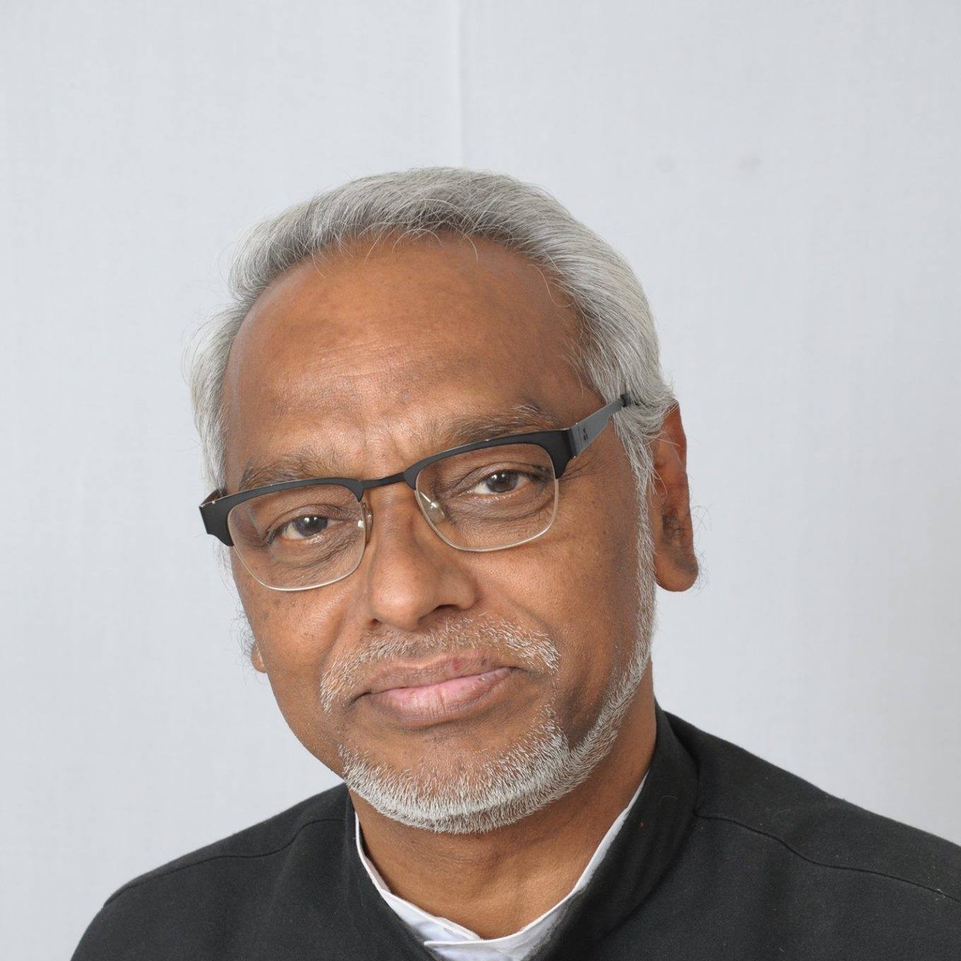 साझा र समृद्ध नेपाल बनाउन सबै मिल्नुपर्छ ः वरिष्ठ नेता महतो