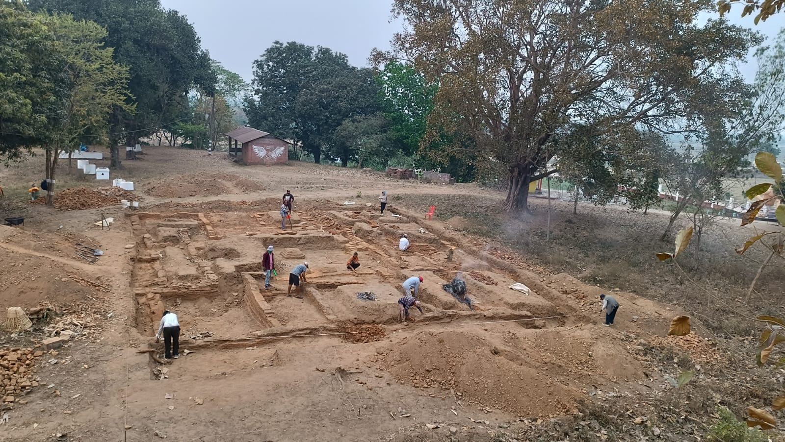 किच्चकबधमा उत्खननका क्रममा ‘दरबारको जग’ भेटियो